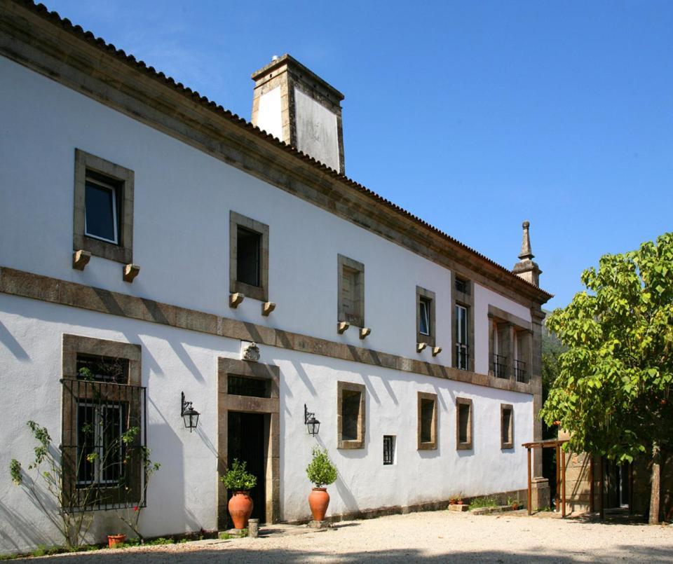 Mosteiro De S. Cristovao De Lafoes Sao Cristovao de Lafoes ภายนอก รูปภาพ