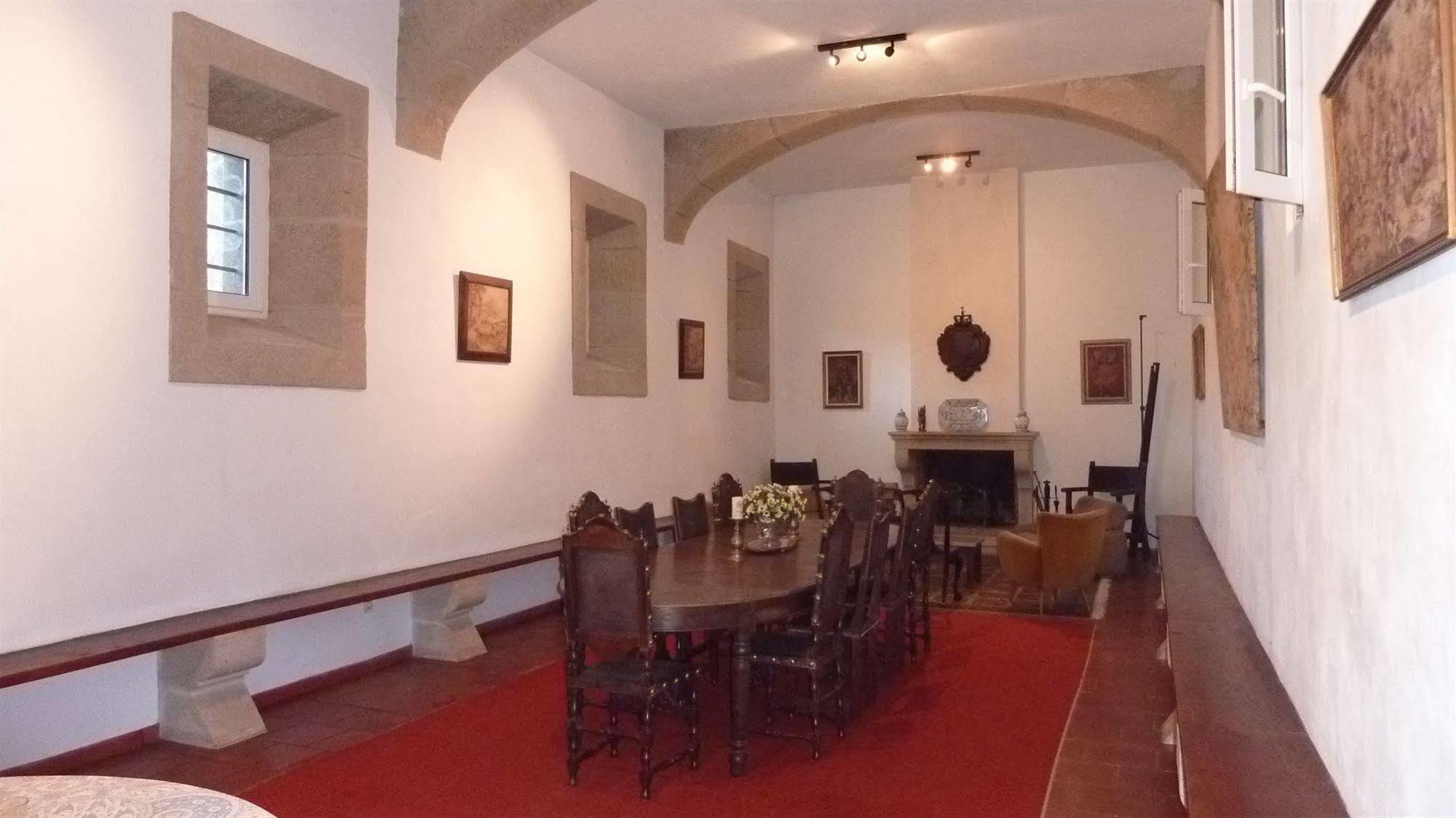 Mosteiro De S. Cristovao De Lafoes Sao Cristovao de Lafoes ภายนอก รูปภาพ